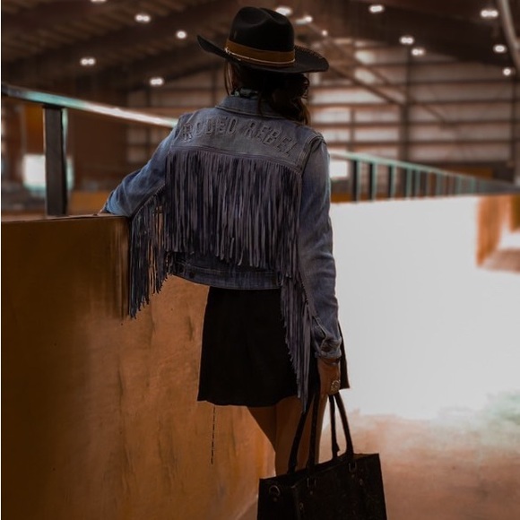 Idyllwind Rodeo Rebel Embossed Fringe Trucker Jacket - Picture 7 of 10